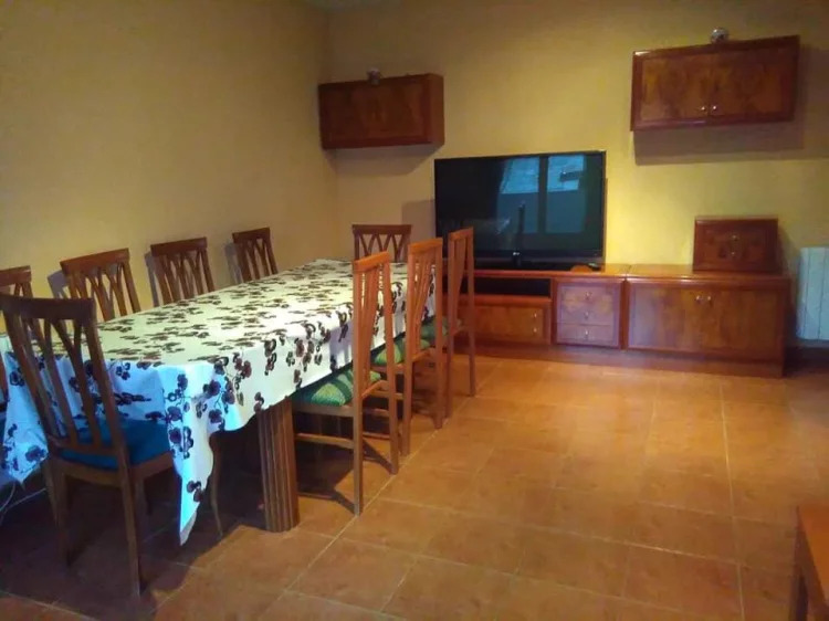 Apartamento turístico Los Mirlos, Navaluenga